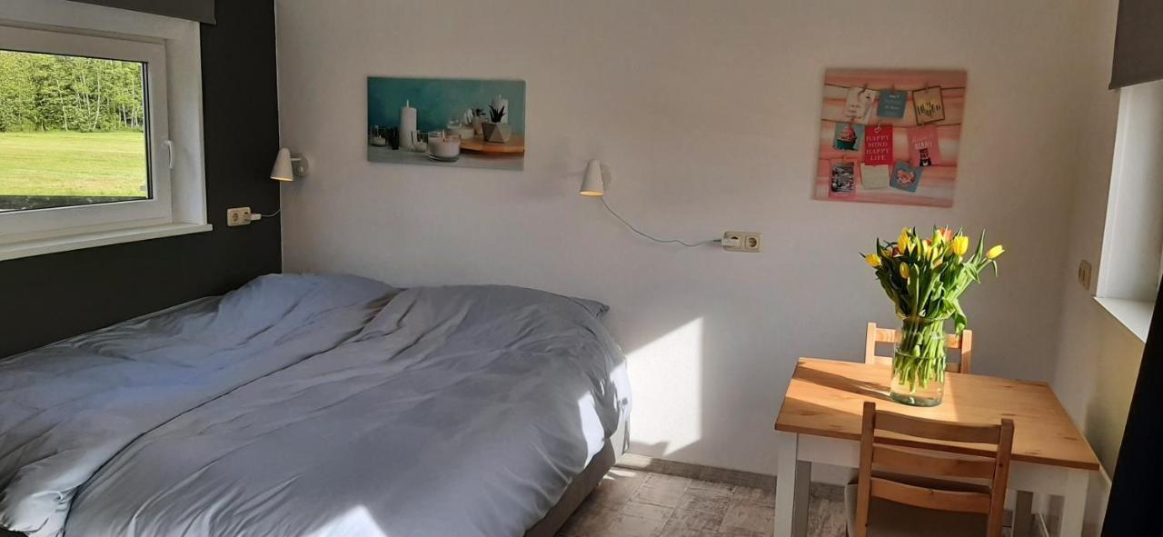 'T Butefjild Bed & Breakfast Broeksterwald Exterior photo